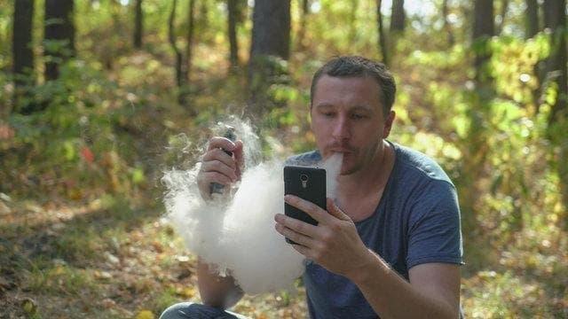 In-Depth Review of aegis electronic cigarette and e-cigarety Models Comparing Performance, Safety and Value