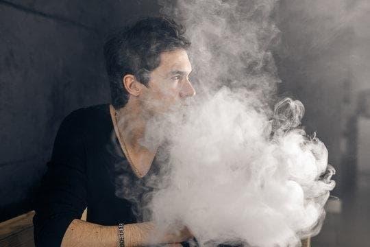 Exploring papieros elektroniczny and e-cigarette use a practical guide to trends health risks and quitting strategies
