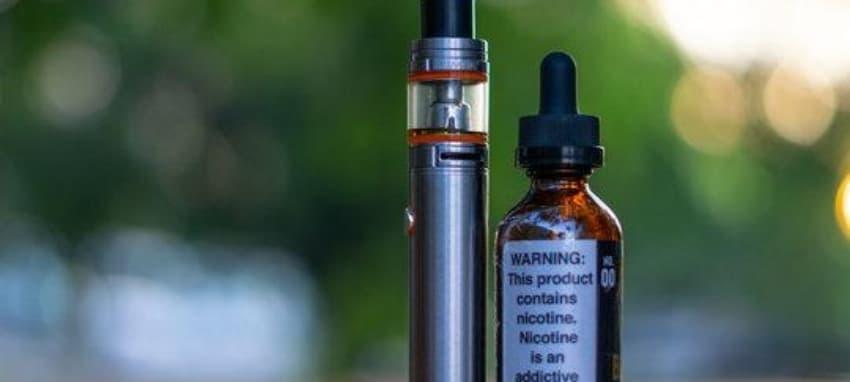 Eldobható e-Cigi travel essentials and smart tips for packing an e cigarette checked bag for stress free flights