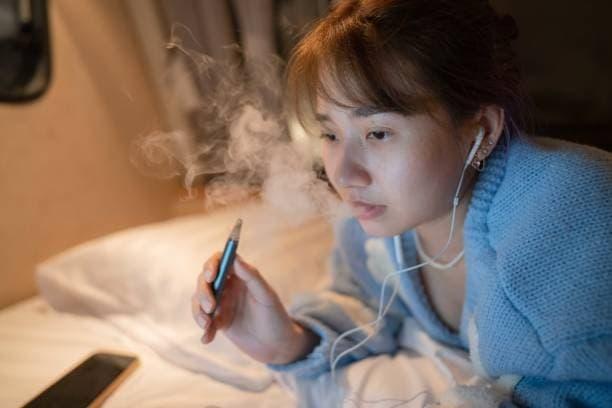 E cigi bolt buyer's guide and review — are e cigarettes healthier than cigarettes?