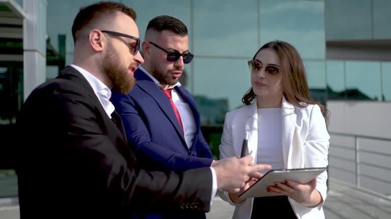 Complete Guide to Poker Trực Tuyến Tactics and Airport Policies on e cigarette in checked bag for Safe Travel