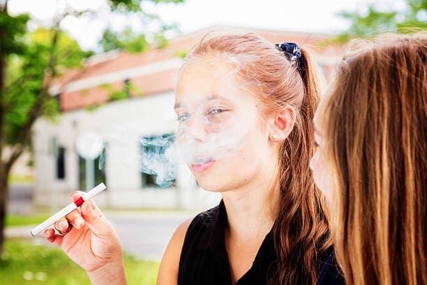 Exploring papieros elektroniczny and e-cigarette use a practical guide to trends health risks and quitting strategies