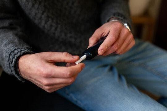 Why 35000 Züge Vapes Are Trending and How e cigarette ingredients Affect Flavor Safety and Value