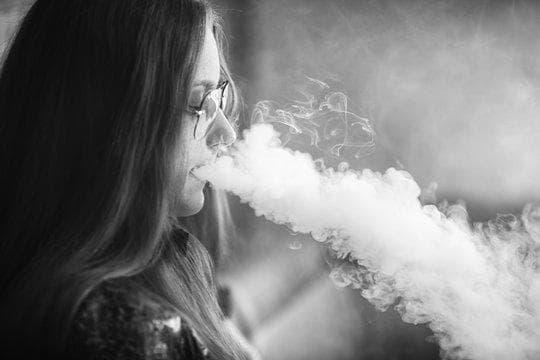Vape Buying Guide with Top Vape Flavor Picks and Expert Tips for e-cigarette juice