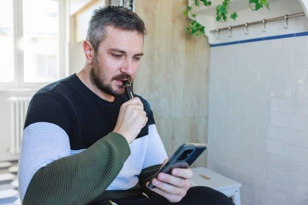E cigi bolt expert guide explores is e cigarette dangerous and tips for safer vaping