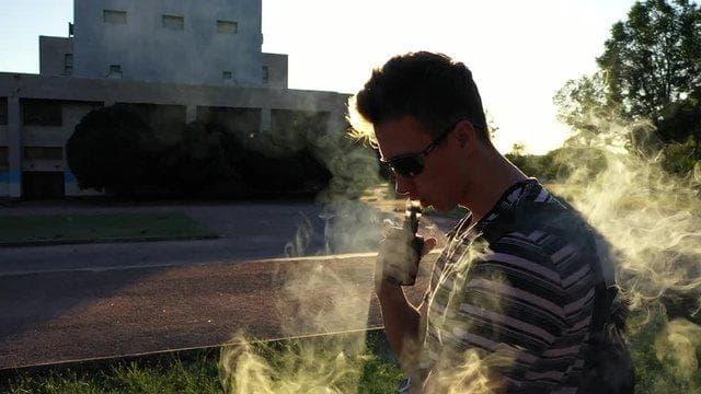 lương sơn tv review and guide to choosing the best engangs e-cigaretter for modern vapers